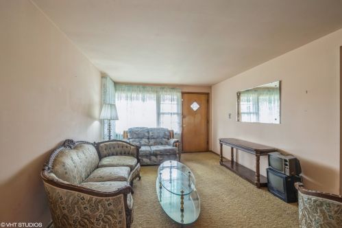 3934 76th St, Chicago, IL 60652-1311