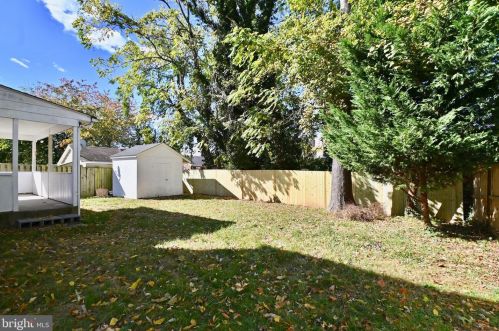 148 Moncure Dr, Alexandria VA 22314-4946 exterior