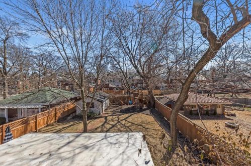 444 Melville Ave, Saint Louis MO 63130-4509 exterior