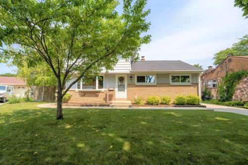 3353 69th St, Milwaukee, WI 53219-4036