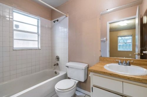 1505 Louisiana Ave, Tampa FL  33610-6032 exterior