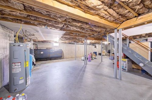 63 Godwin Rd, Middletown NY 10941-3338 exterior