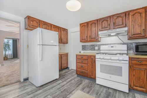 1310 Mcreynolds Ave, Grand Rapids MI 49504-3118 exterior