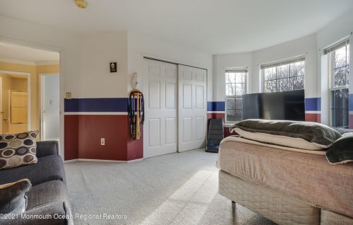 17 Cottonwood Dr, Jackson Twp NJ 08527-4940 exterior