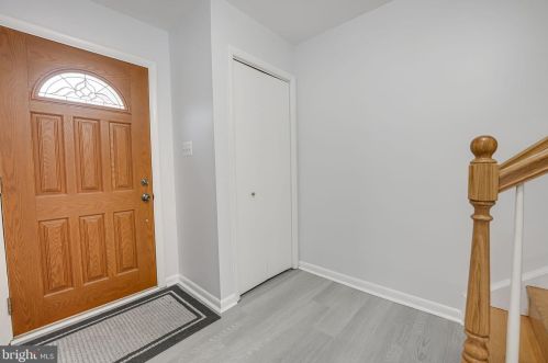 6386 Patience Ct, Alexandria VA 22315-3426 exterior