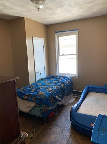 448 Admiral St, Providence RI 02908-2417 exterior