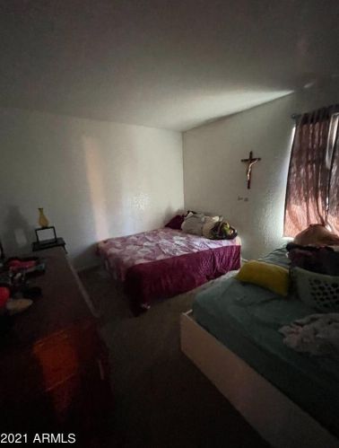 2725 Beck Ln, Phoenix AZ 85032-4255 exterior