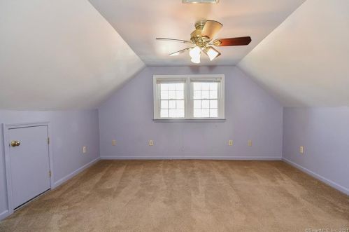 103 White St, Manchester CT 06042-3127 exterior