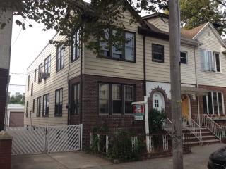 1630 12th St, Brooklyn, NY 11223-1144