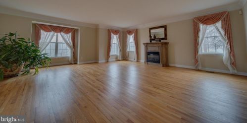 15529 Holly Grove Rd, Silver Spring MD 20905-3815 exterior