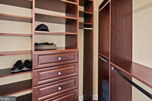 616 M St, Washington DC 20002-3425 exterior