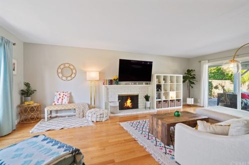 608 Dorothy Ln, Fullerton CA 92831-2704 exterior