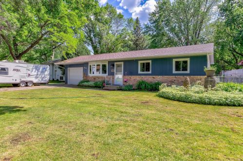 2038 Flint Ln, Saint Paul, MN 55122-2844