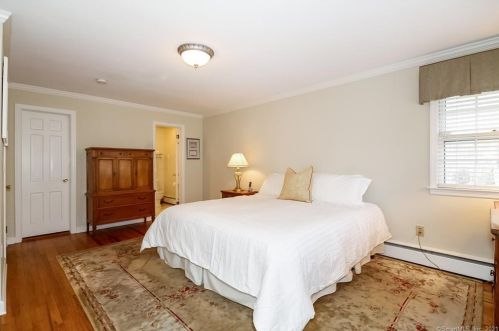 50 High Pt Rd, Westport CT 06880-3905 exterior