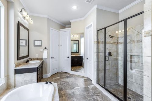 27219 Liberty Hts Ln, Fulshear TX 77441-1480 exterior