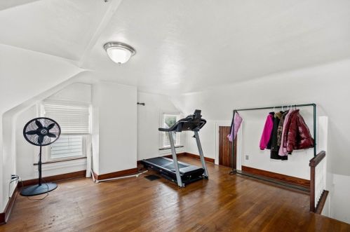 2408 Patterson St, Pittsburgh PA 15203-2723 exterior