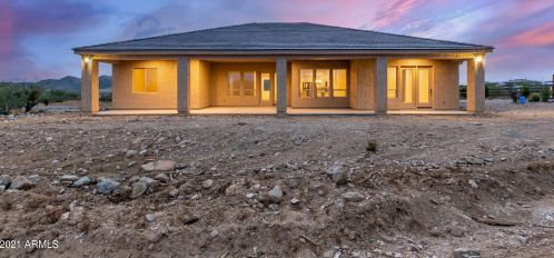 44829 3 St, Phoenix AZ 85004-2071 exterior