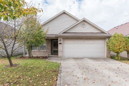 205 Black Water Ln, Lexington, KY 40511-8872