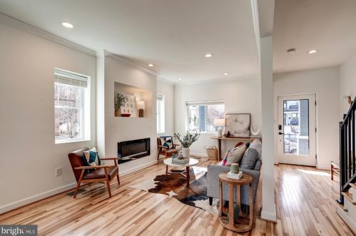 401 Delafield Pl, Washington DC  20011-6112 exterior