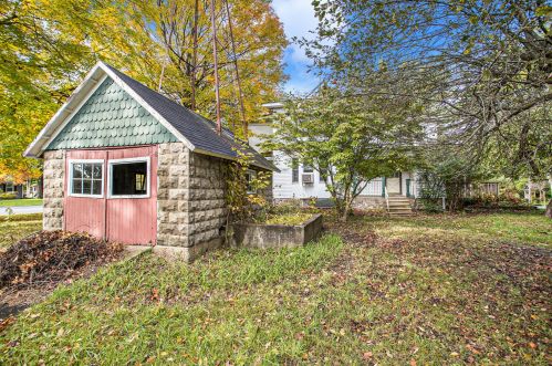 3280 D Ave, Kalamazoo MI  49009-5602 exterior