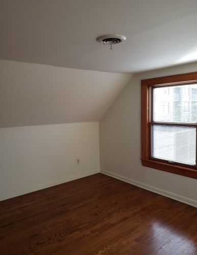 3217 Southport Ave, Chicago IL 60657-3228 exterior