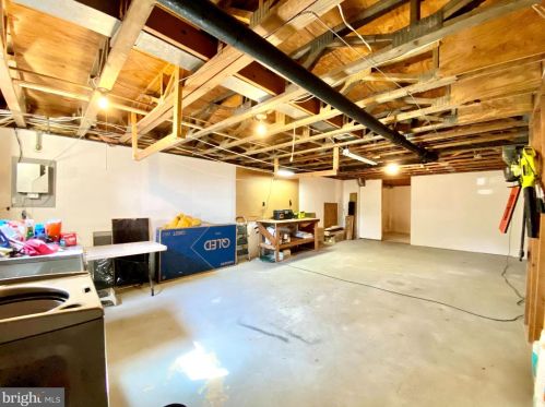 354 Scola Rd, Chester PA 19015-1417 exterior