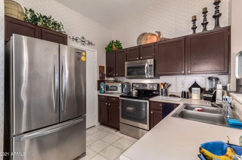 6350 Sawgrass Dr, Chandler AZ 85249-4352 exterior