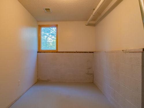 3470 Polonaise Dr, Meskegon MI 49442-1775 exterior