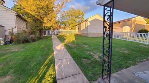 5323 Halchess St, Pittsburgh PA 15207-2309 exterior