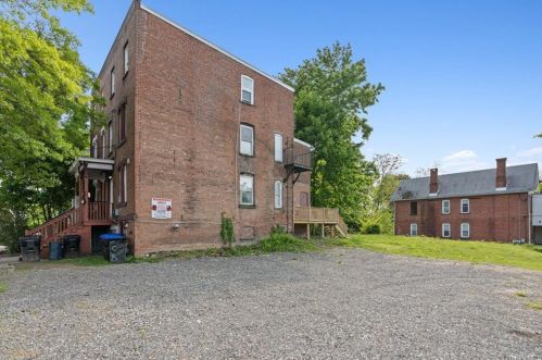 78 Clinton St, Poughkeepsie NY 12601-4221 exterior