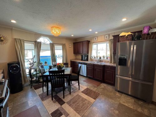 28 Grappone Dr, Concord NH  03301-7417 exterior