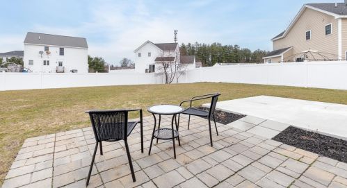 24 Amy Way, Concord NH  03303-1045 exterior