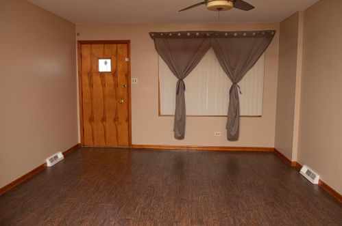 9102 King Dr, Chicago, IL 60619-7363