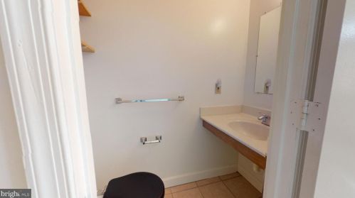 420 Oakdale Pl, Washington DC 20001-1720 exterior