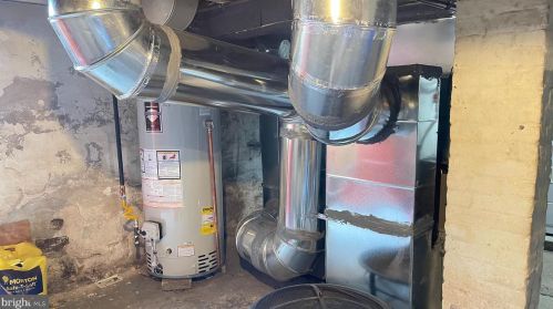 1414 Broad St, Trenton NJ 08610-6036 exterior