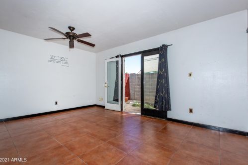 2913 Casa Tomas Ct, Phoenix AZ  85016-7708 exterior