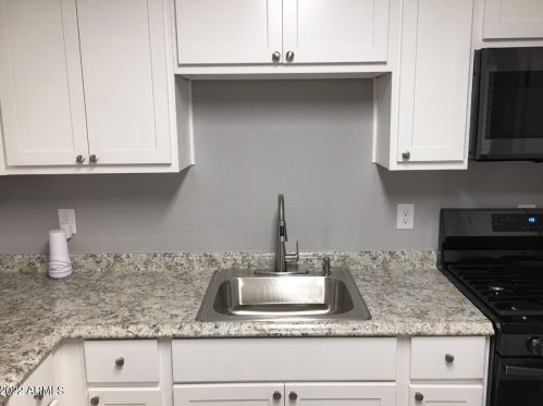 4115 18 Dr, Phoenix AZ 85007-2431 exterior