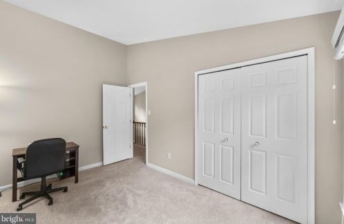 10158 Bracken Dr, Ellicott MD  21042-1675 exterior