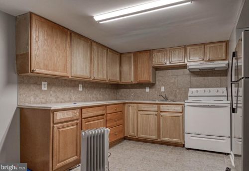 10829 Academy Rd, Philadelphia PA 19154-3901 exterior