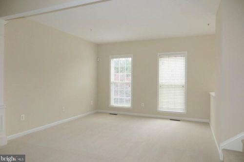 1622 White Oak Vista Dr, Silver Spring MD  20904-4202 exterior