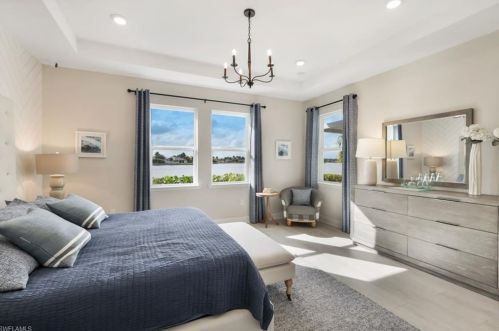 2128 Grv Dr, Naples FL 34120-1422 exterior