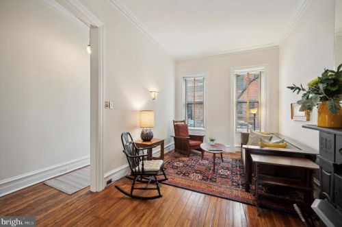 852 24 St, Philadelphia PA 19130-1913 exterior