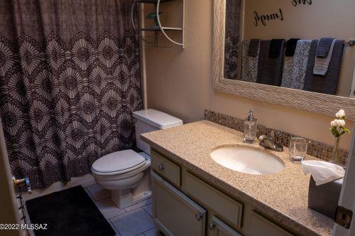 8738 Little Oak Ln, Tucson AZ 85704-0940 exterior