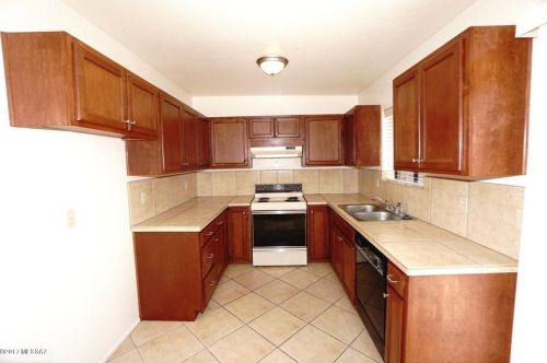 3813 Stone Ave, Tucson AZ  85705-3205 exterior