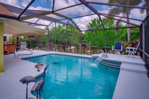 139 Royce Ave, Fort Pierce FL 34983-1238 exterior