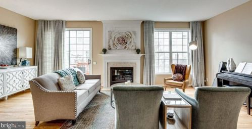 4611 Lambert Pl, Alexandria VA  22311-4959 exterior