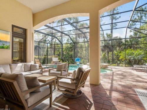 18091 Lagos Way, Naples FL 34110-2765 exterior