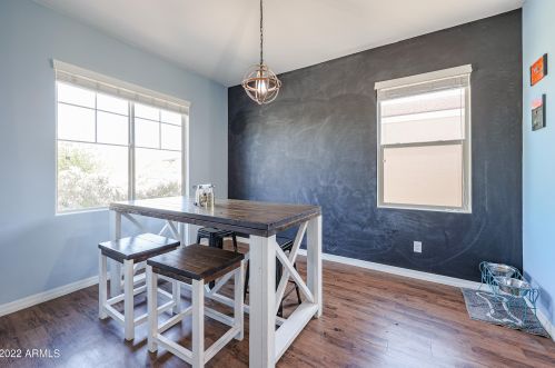 4022 81 Dr, Phoenix AZ 85043-1561 exterior