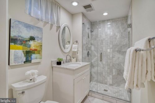 5823 Colfax Ave, Alexandria VA 22311-1013 exterior