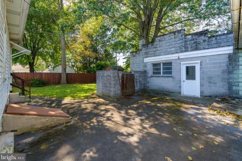 10 Grandview Ave, Lancaster PA 17603-6671 exterior